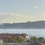 Apartment Five Stars Bica Lissabon